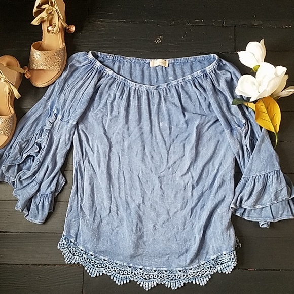 Altar'd State Tops - 🌼  Altar'd state blouse